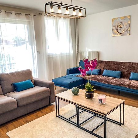 شقة T3 Moderne Avec Balcon Terrasse Et Parking Gratuit نيورْ المظهر الخارجي الصورة
