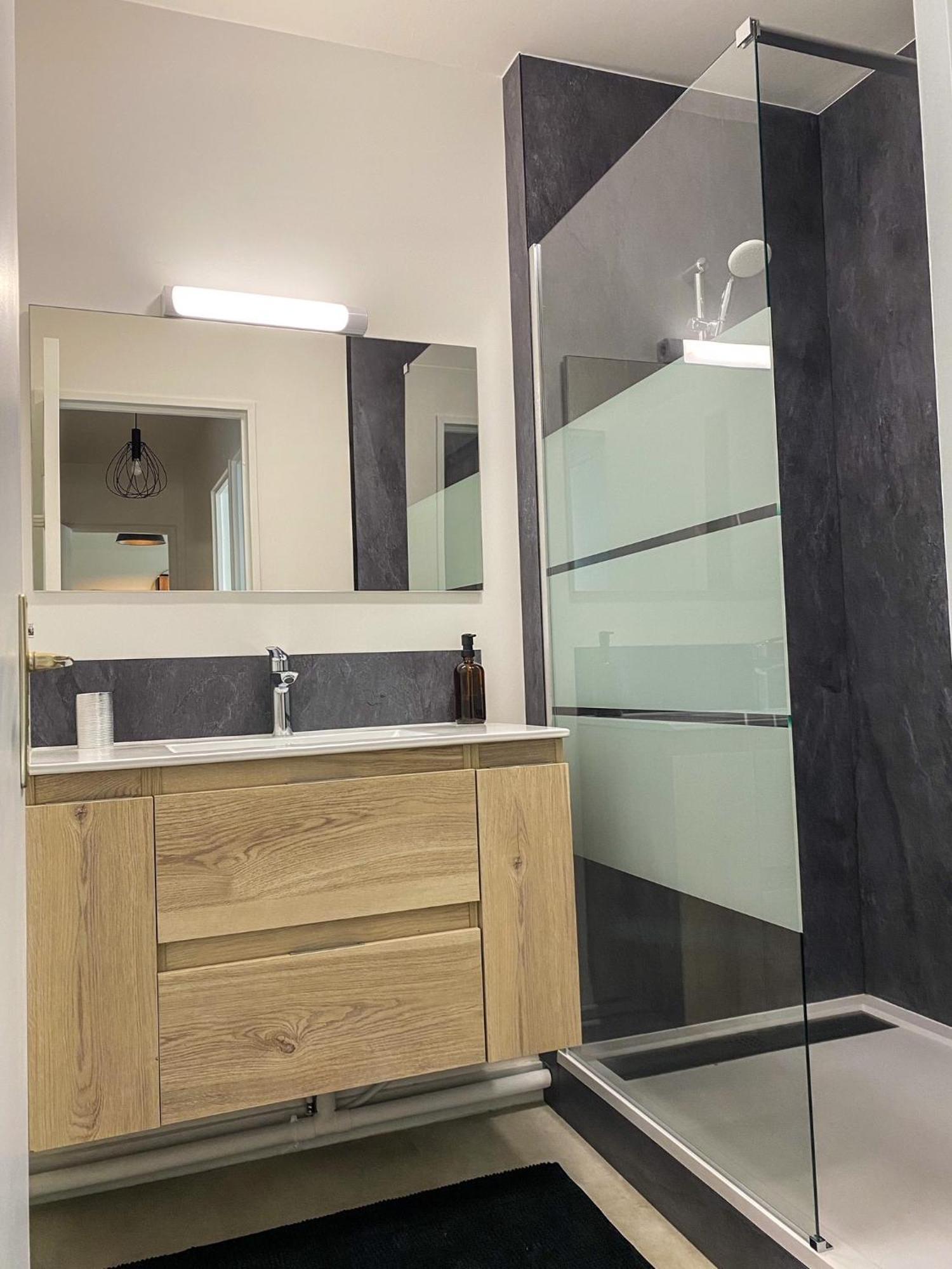 شقة T3 Moderne Avec Balcon Terrasse Et Parking Gratuit نيورْ المظهر الخارجي الصورة